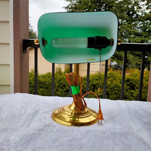 Banker Lamp - Picture 1 of 3